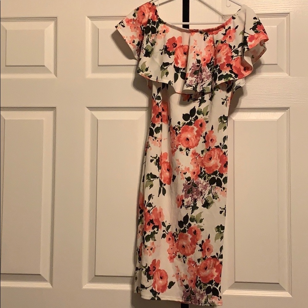 Off the shoulder ruffle  bodycon dress